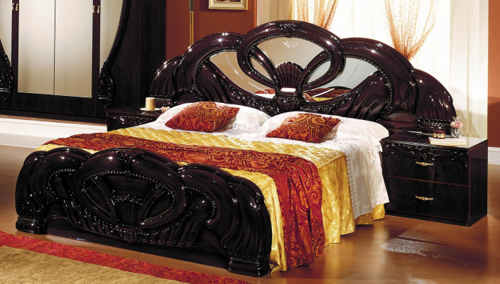 Cama exclusiva con diseño acolchado, nuevo mueble de madera italiano