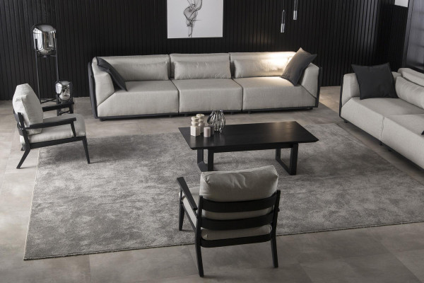 Silla de relajación de lujo con marco negro