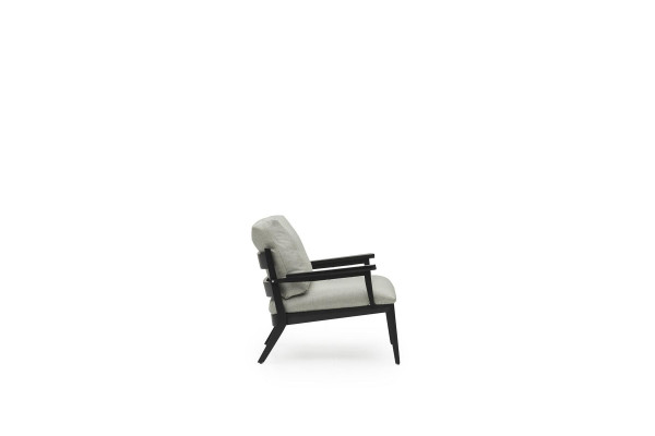 Silla de relajación de lujo con marco negro