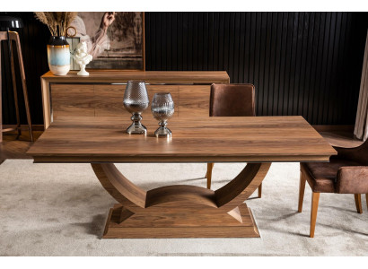 Mesa de comedor elegante con patas