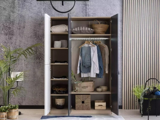 Armario con 3 puertas de madera gris con espejo para habitación infantil