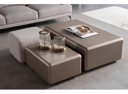Conjunto de mesa de sofá y pouf moderno y universal en beige