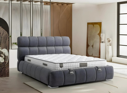 Cama azul moderna con colchón de textil y madera