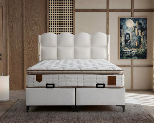Cama blanca elegante con colchón de diseño moderno