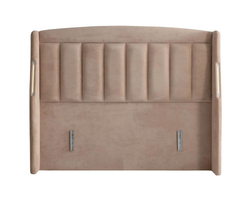 Cama elegante de madera con colchón de textil y madera