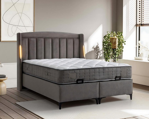 Cama gris elegante con colchón de textil y madera