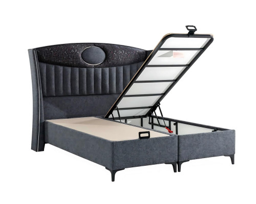 Cama elegante gris con colchón de textil y madera