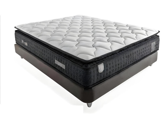 Cama elegante gris con colchón de textil y madera