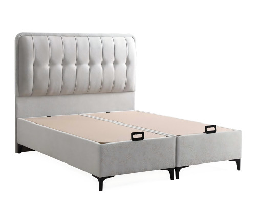 Cama moderna blanca con colchón de textil y madera