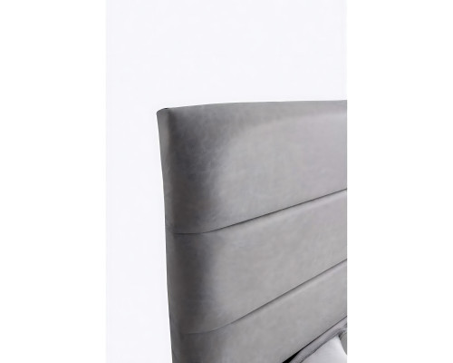 Elegante cama gris con colchón de textil y madera