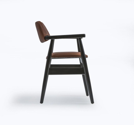 Diseño de silla con reposabrazos para comedor en negro, mueble de silla de madera nueva.