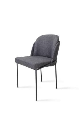 Silla de comedor de lujo en gris con tela tapizada. Muebles de diseñador nuevos.