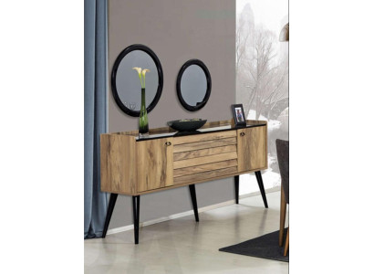 Juego de muebles de comedor de diseñador de madera marrón claro con aparador de vidrio y espejo.