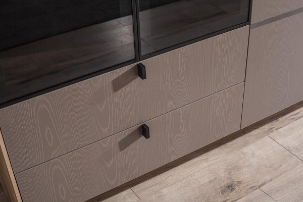 Exquisito juego de dormitorio: cama, 2 mesitas de noche, tocador, armario nuevo