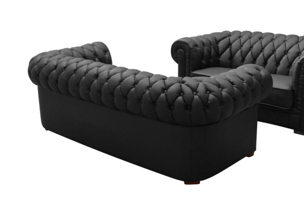 Conjunto de sofá clásico Chesterfield para la sala de estar.