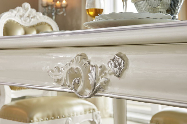 Estilo barroco Chesterfield set de 4 sillas estilo antiguo para comedor Juego de muebles de asiento clásico de madera maciza x4 sillas.