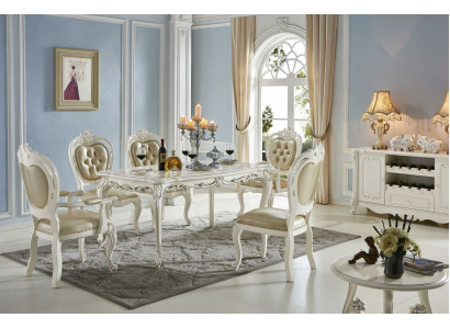 Juego de 4 sillas de comedor de diseño Chesterfield en estilo barroco.