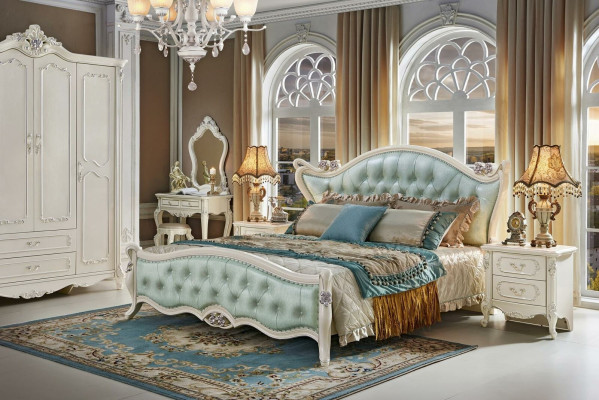 Conjunto de dormitorio de diseño, 6 piezas. Cama barroca, mesita de noche, armario de madera maciza.