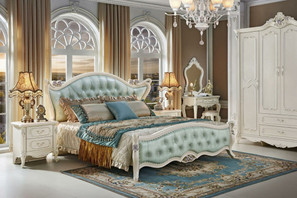 Conjunto de dormitorio de diseño, 6 piezas. Cama barroca, mesita de noche, armario de madera maciza.