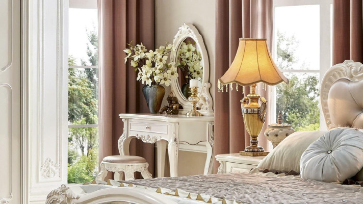 Conjunto de dormitorio Cama real de 6 piezas. Muebles de estilo barroco Chesterfield de madera maciza.