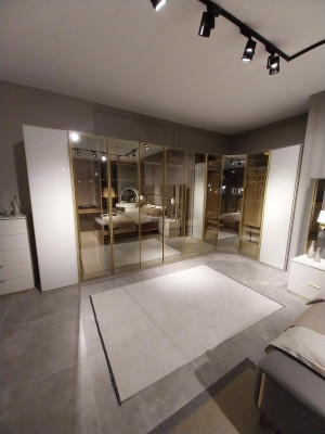 Armario de ropa Armario de madera Armario Dormitorio Lujo Armarios Nuevo