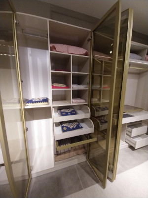 Armario de ropa Armario de madera Armario Dormitorio Lujo Armarios Nuevo
