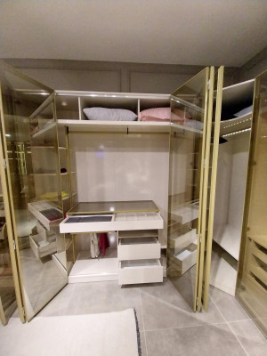 Armario de ropa Armario de madera Armario Dormitorio Lujo Armarios Nuevo