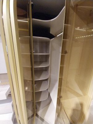 Armario de ropa Armario de madera Armario Dormitorio Lujo Armarios Nuevo