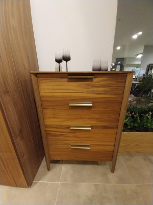 Cómoda de dormitorio de lujo con 4 cajones, armario de madera diseño muebles madera nuevo.