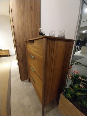 Cómoda de dormitorio de lujo con 4 cajones, armario de madera diseño muebles madera nuevo.