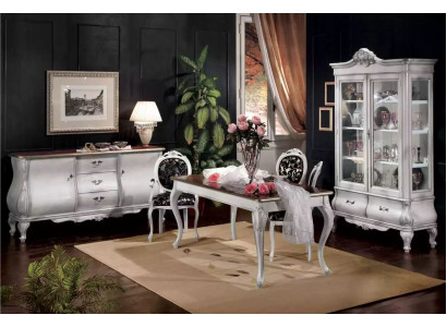 Muebles clásicos de comedor Mesa 4 sillas Aparador Vitrina Lujo