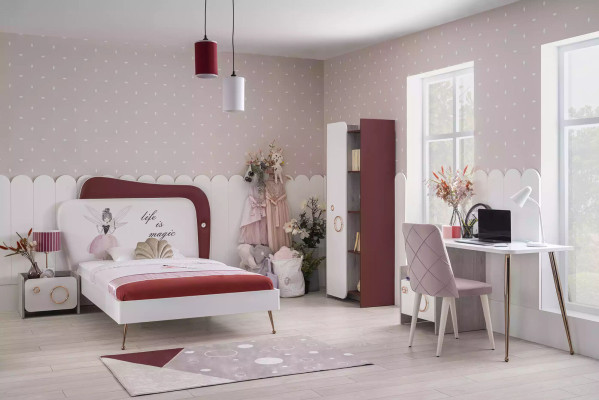 Conjunto de muebles de madera para habitación de niños moderna: cama, escritorio, estantería.