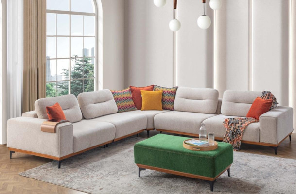 Designer Living Room Set consta de un sofá de esquina en forma de L de 2 piezas y un taburete.