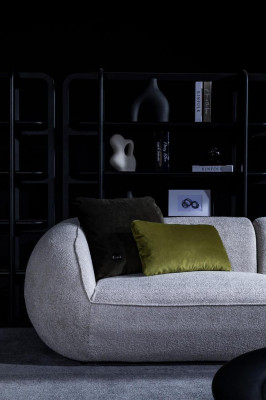 Sofá gris de tres plazas con sillón, conjunto de tapicería de diseño de lujo.