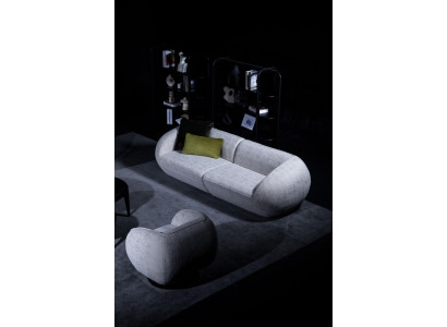 Sofá gris de tres plazas con sillón, conjunto de tapicería de diseño de lujo.