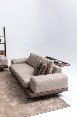 Gran conjunto de asientos acolchados de cinco plazas, tres plazas y sillón, juego de muebles de sala de estar.