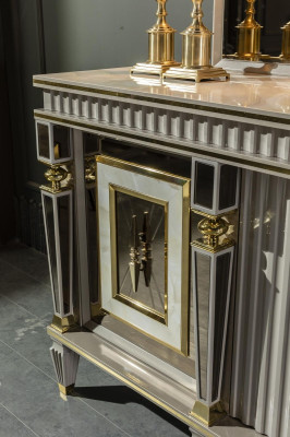 Conjunto de comedor blanco Aparador Espejo Diseño elegante Metal Lujo Nuevo 2 piezas.