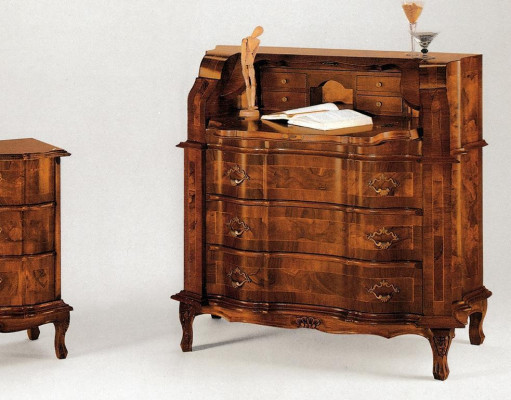 Cómoda de madera de estilo italiano de lujo. Cómoda de estilo barroco antiguo de estilo nuevo.