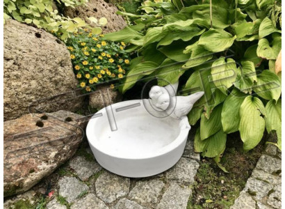 Decoración escultura diseño figura estatua de pájaro bebedero de pájaros en el jardín figuras estatuas