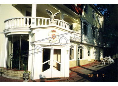 Noble escudo decorativo casa pared jardín escultura figura esculturas