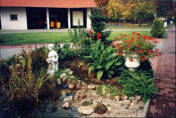 Fuente Figura Estatua Figuras Antiguas Estatuas Escultura Esculturas Jardín