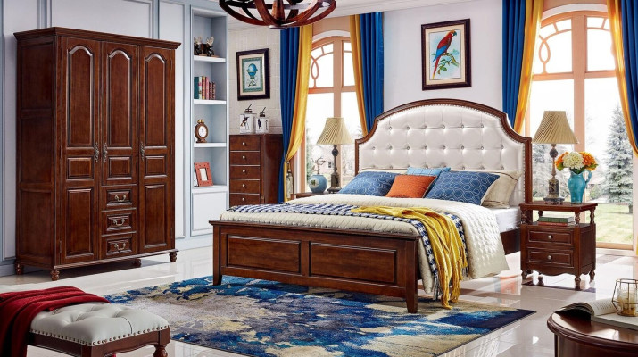 Juego de dormitorio con cama, 2 mesitas de noche y armario clásico de 4 piezas.
