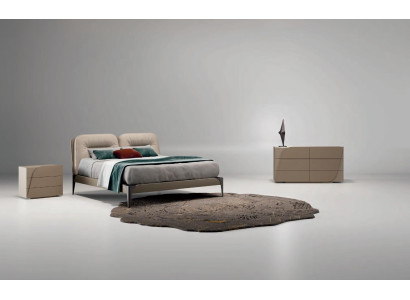 Dormitorio conjunto de 5 piezas. Conjunto de cama, 2 mesitas de noche, lámpara de mesa, cómoda de madera maciza.