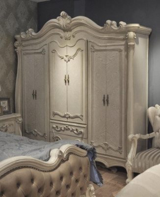 Estilo antiguo clásico armario guardarropa de madera para dormitorio barroco.