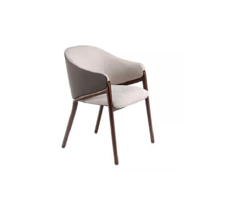 Silla de comedor de diseñador en tono gris topo con estructura de madera, tapizado de lujo, silla individual.