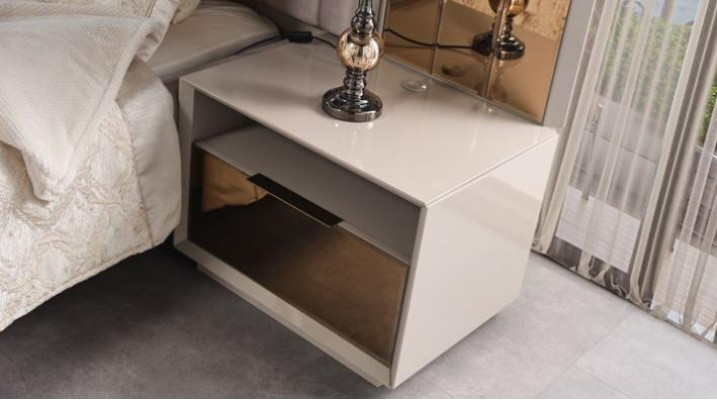 Conjunto de cama doble beige de lujo de madera moderna para dormitorio, juego de 3 piezas.