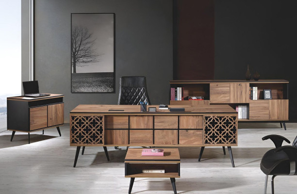 Muebles de oficina clásicos completos, escritorio de 4 piezas de madera marrón.