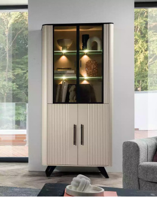Vitrina de sala de estar moderna y lujosa en beige, armario de cristal, armarios.