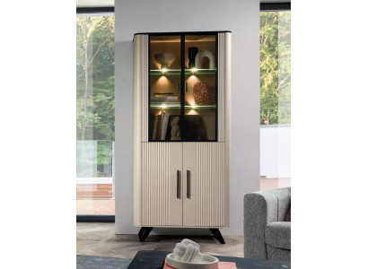 Vitrina de sala de estar moderna y lujosa en beige, armario de cristal, armarios.