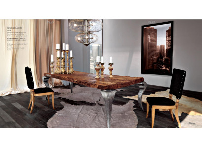 Diseño de silla de comedor con respaldo tallado. Muebles de silla de madera maciza con patrón.